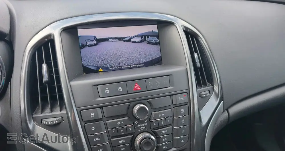 OPEL Astra 1.6 Design Edition