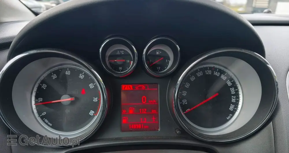 OPEL Astra 1.6 Design Edition