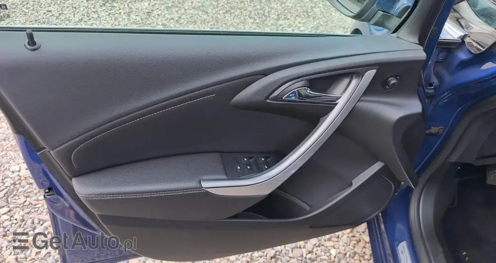 OPEL Astra 1.6 Design Edition