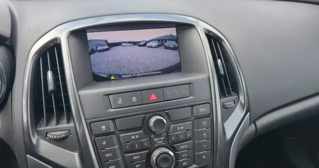 OPEL Astra 1.6 Design Edition