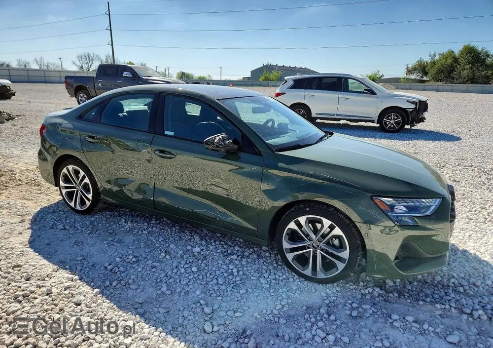 AUDI A3 Limousine 40 TFSI quattro S tronic S line