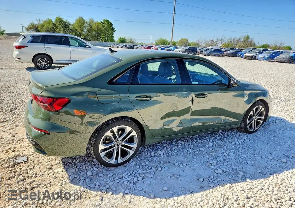 AUDI A3 Limousine 40 TFSI quattro S tronic S line