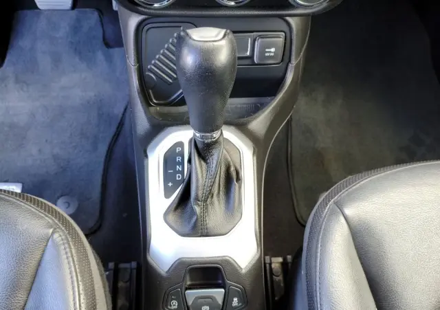 JEEP Renegade 1.4 MultiAir DSG Longitude