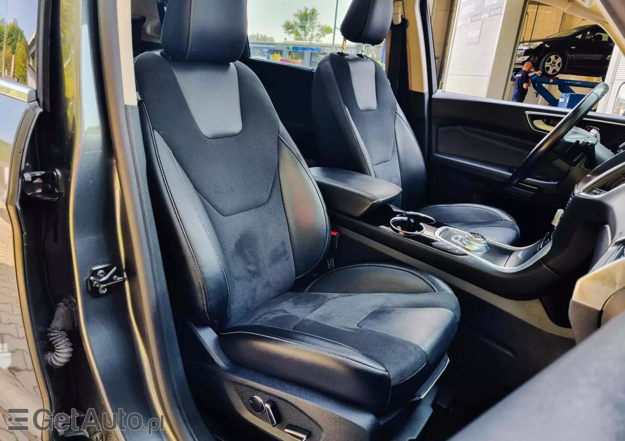 FORD S-Max 2.0 EcoBlue Twin-Turbo Titanium