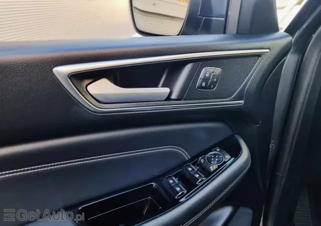 FORD S-Max 2.0 EcoBlue Twin-Turbo Titanium