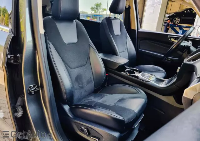 FORD S-Max 2.0 EcoBlue Twin-Turbo Titanium