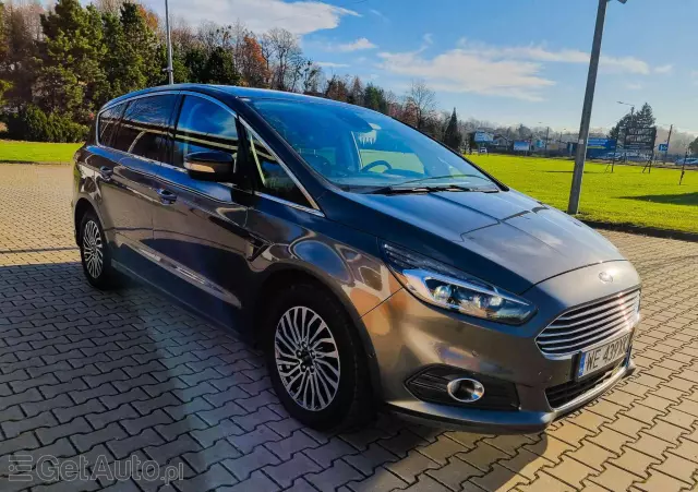 FORD S-Max 2.0 EcoBlue Twin-Turbo Titanium