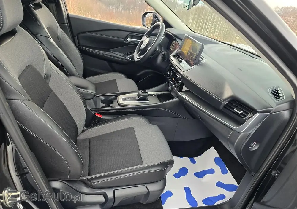 NISSAN Qashqai 1.3 DIG-T N-Connecta DCT