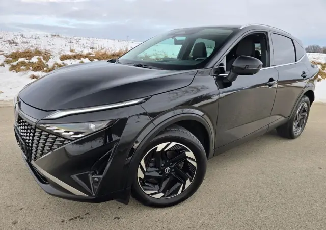NISSAN Qashqai 1.3 DIG-T N-Connecta DCT