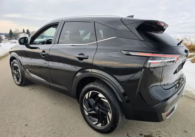 NISSAN Qashqai 1.3 DIG-T N-Connecta DCT