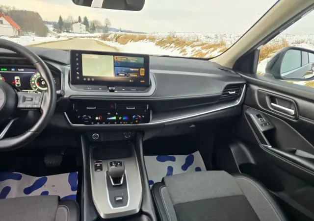 NISSAN Qashqai 1.3 DIG-T N-Connecta DCT