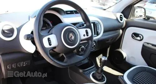 RENAULT Twingo 