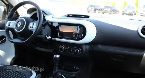 RENAULT Twingo 