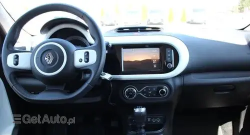 RENAULT Twingo 