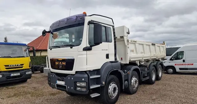 VOLVO Fmx 410 8x4 Kiper Hydroburta Wywrot Nowe Opony 