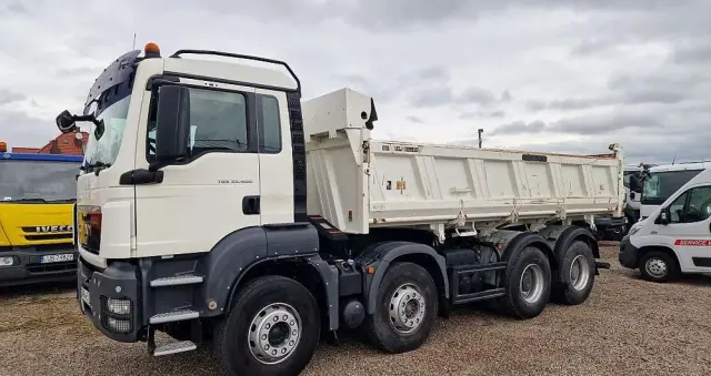 VOLVO Fmx 410 8x4 Kiper Hydroburta Wywrot Nowe Opony 