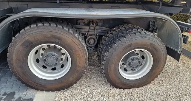 VOLVO Fmx 410 8x4 Kiper Hydroburta Wywrot Nowe Opony 