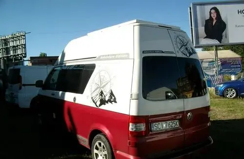 VOLKSWAGEN TRANSPORTER 