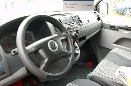 VOLKSWAGEN TRANSPORTER 