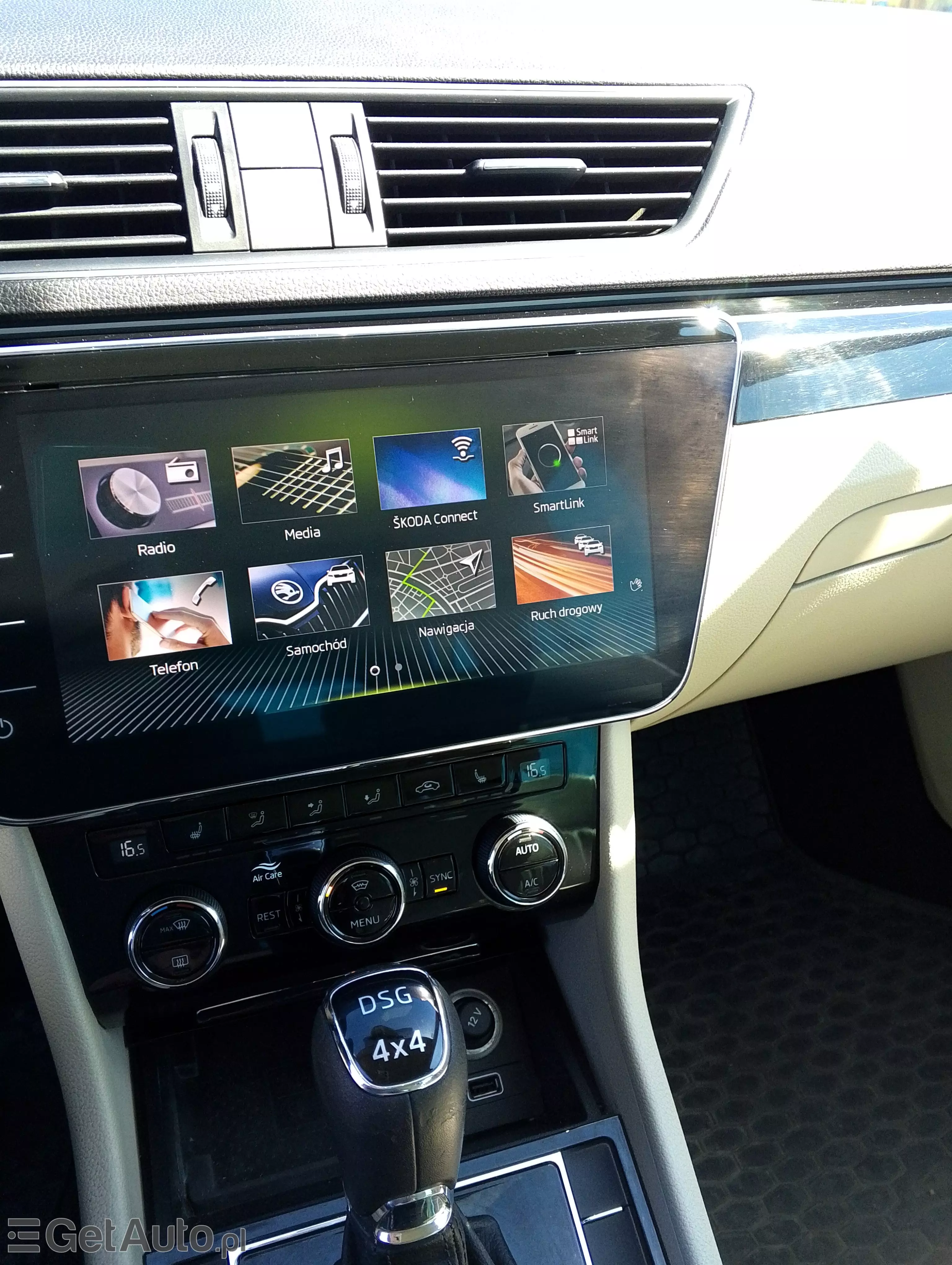 SKODA Superb Laurin & Klement 4x4 DSG