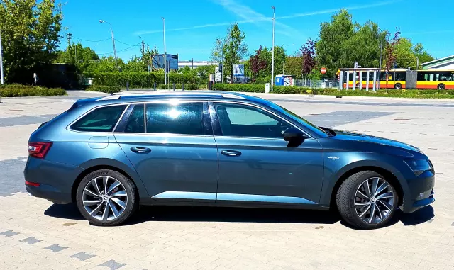 SKODA Superb Laurin & Klement 4x4 DSG