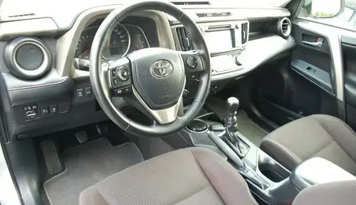 TOYOTA Rav 4 