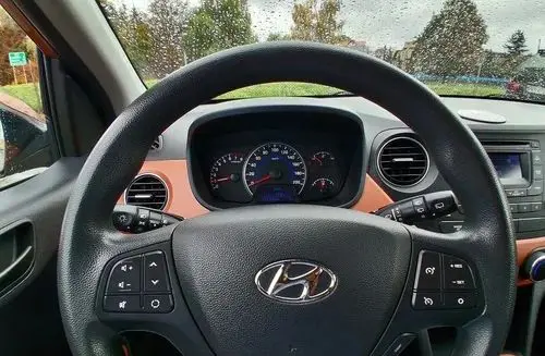 HYUNDAI I10 
