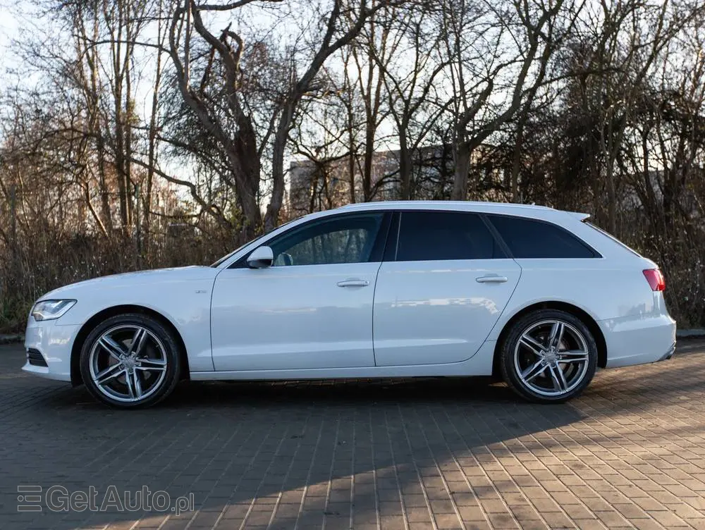 AUDI A6 Avant 2.0 TDI Ultra DPF S tronic