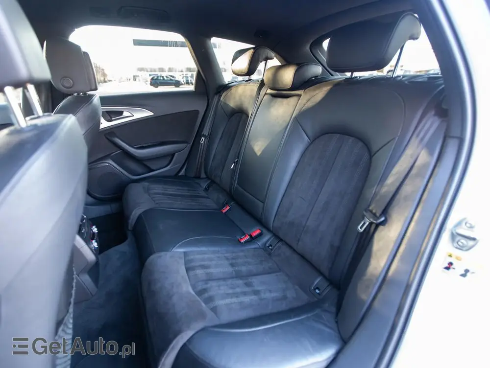 AUDI A6 Avant 2.0 TDI Ultra DPF S tronic