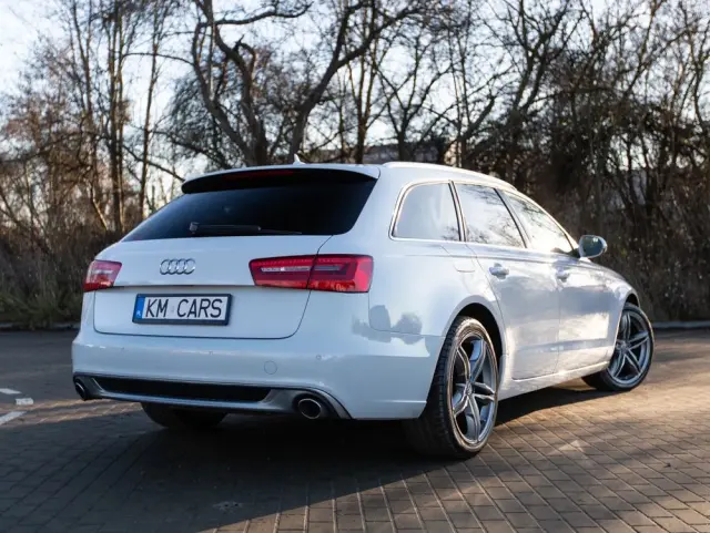 AUDI A6 Avant 2.0 TDI Ultra DPF S tronic