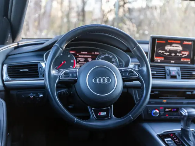 AUDI A6 Avant 2.0 TDI Ultra DPF S tronic