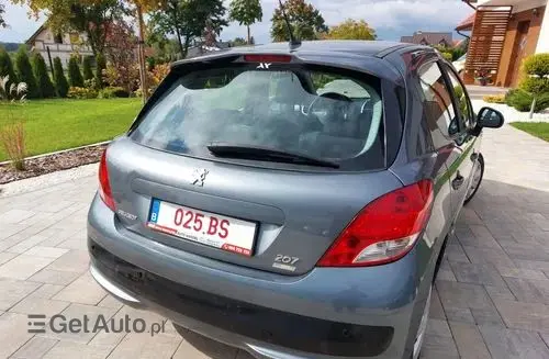 PEUGEOT 207 