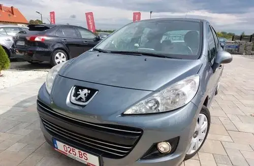 PEUGEOT 207 