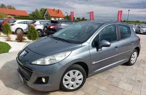 PEUGEOT 207 