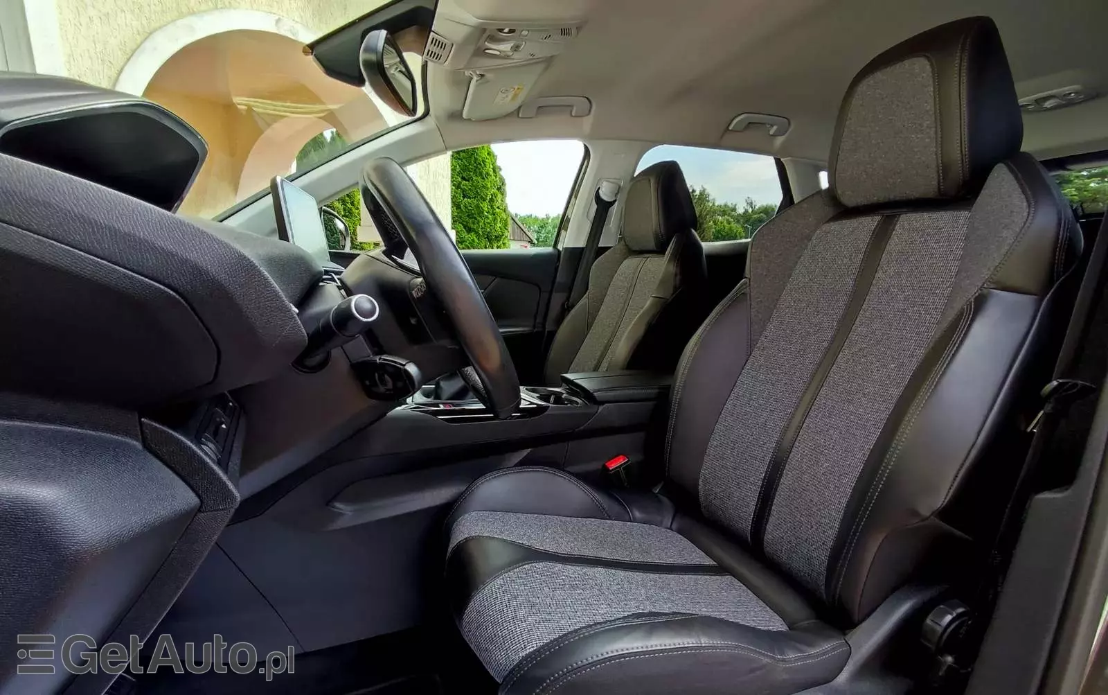 PEUGEOT 3008 PureTech 130 Stop & Start Allure