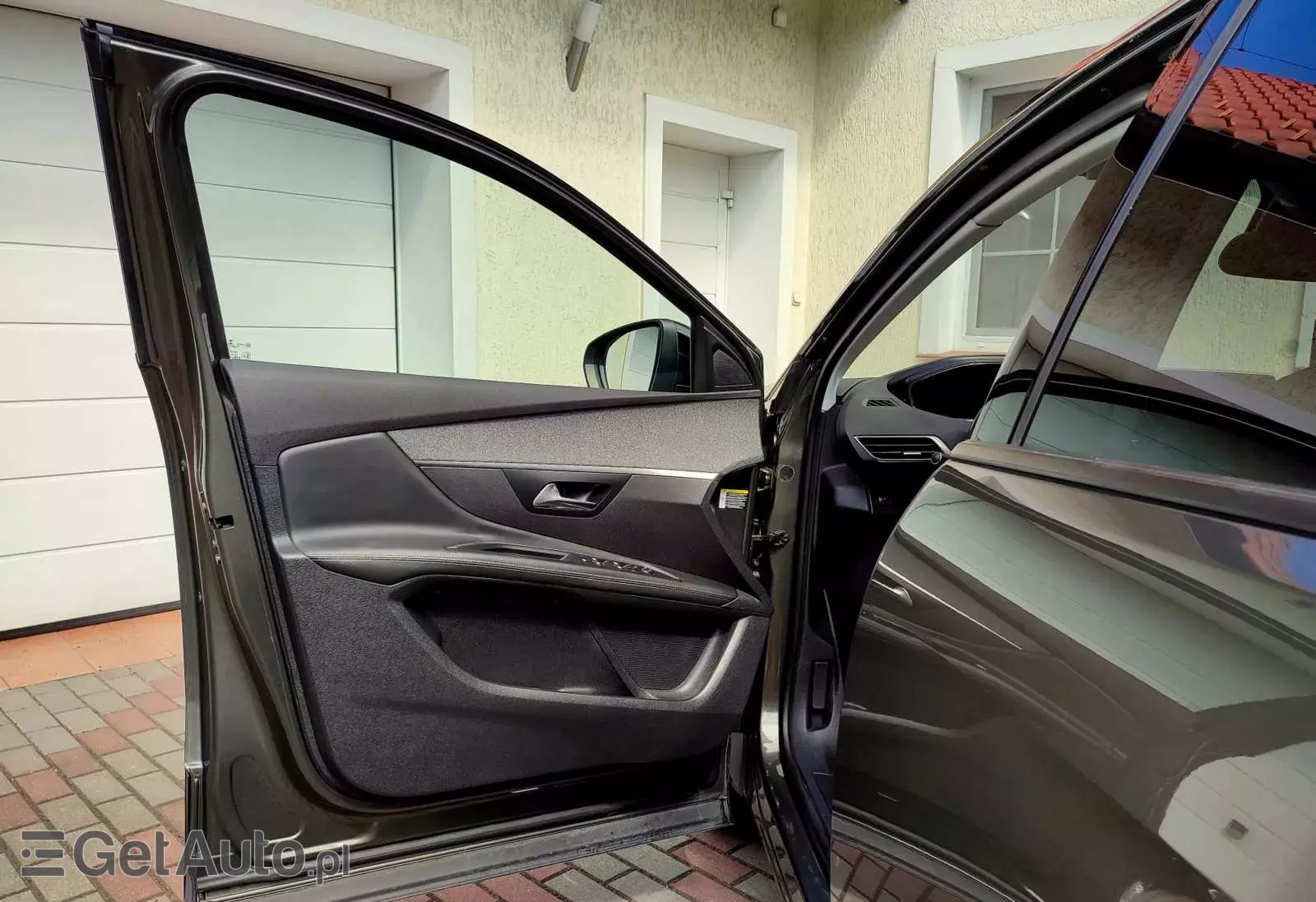 PEUGEOT 3008 PureTech 130 Stop & Start Allure