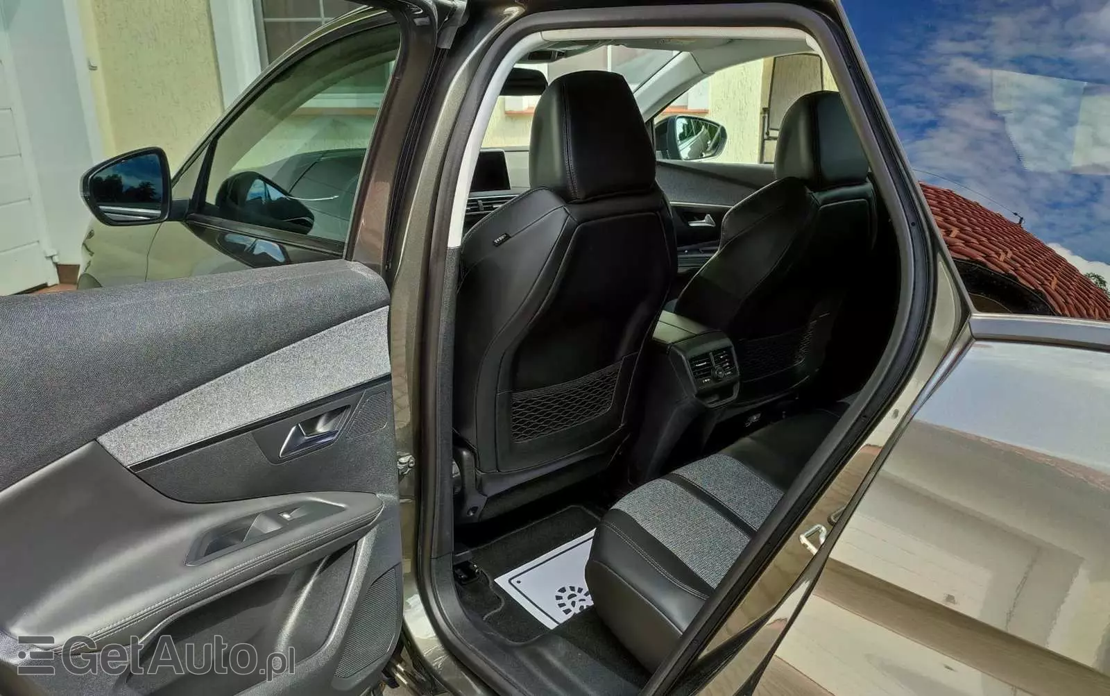 PEUGEOT 3008 PureTech 130 Stop & Start Allure