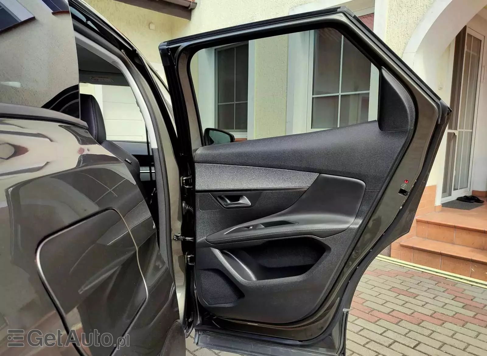 PEUGEOT 3008 PureTech 130 Stop & Start Allure