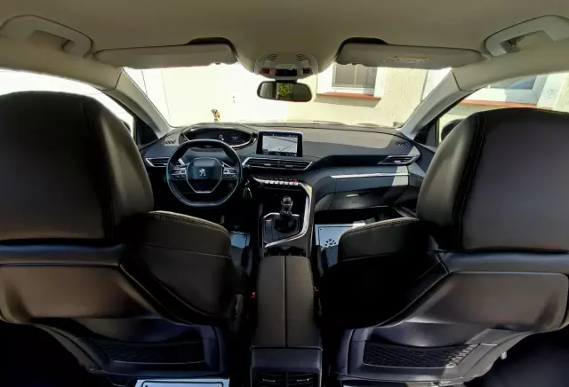 PEUGEOT 3008 PureTech 130 Stop & Start Allure