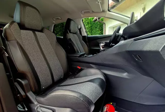 PEUGEOT 3008 PureTech 130 Stop & Start Allure