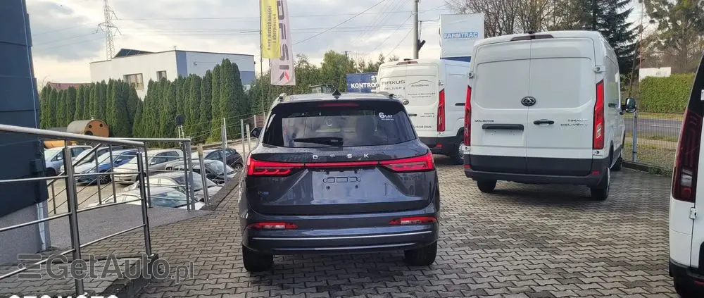 DFSK E5 1.5 PHEV Prestige E-CVT