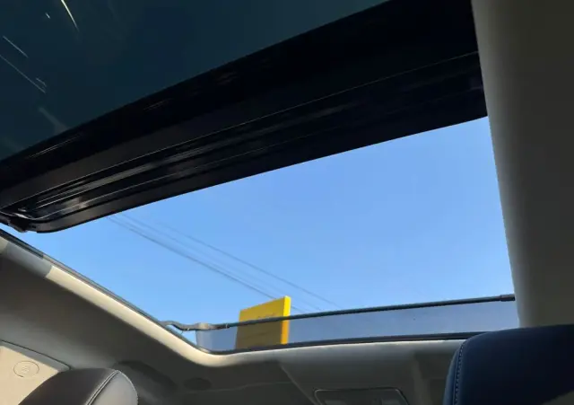 DFSK E5 1.5 PHEV Prestige E-CVT