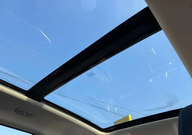 DFSK E5 1.5 PHEV Prestige E-CVT