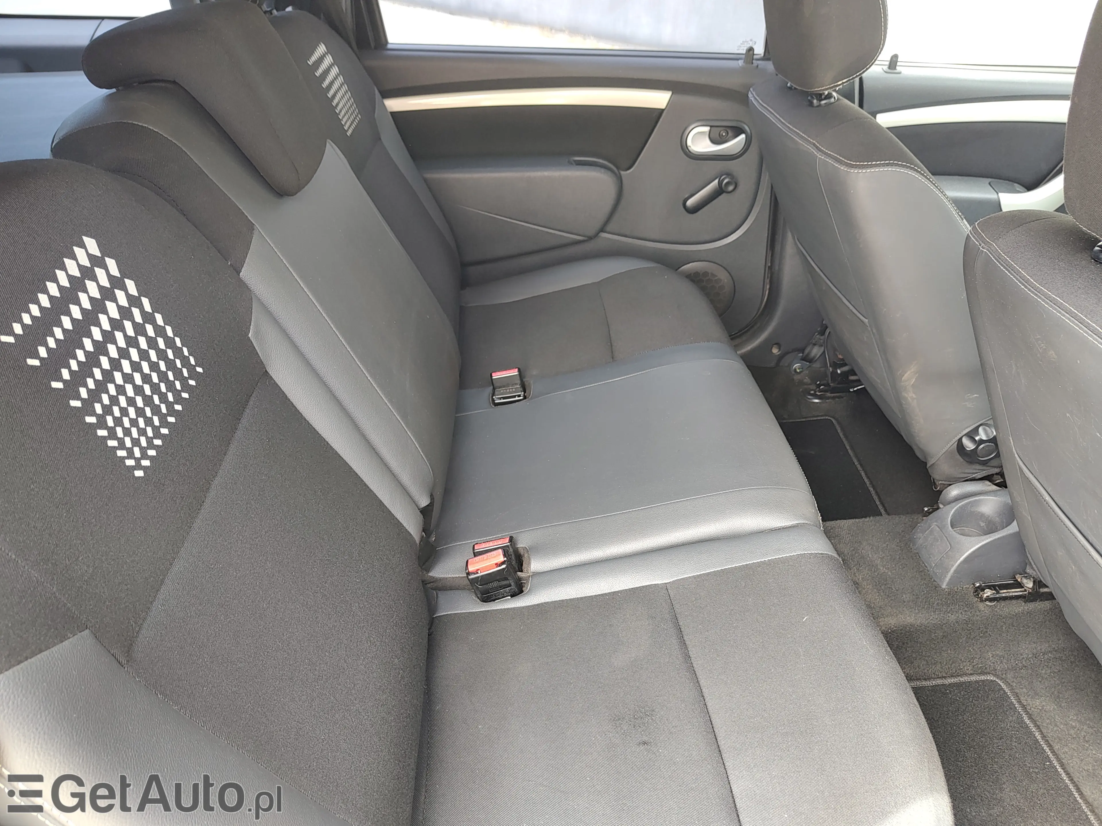 DACIA Logan Access