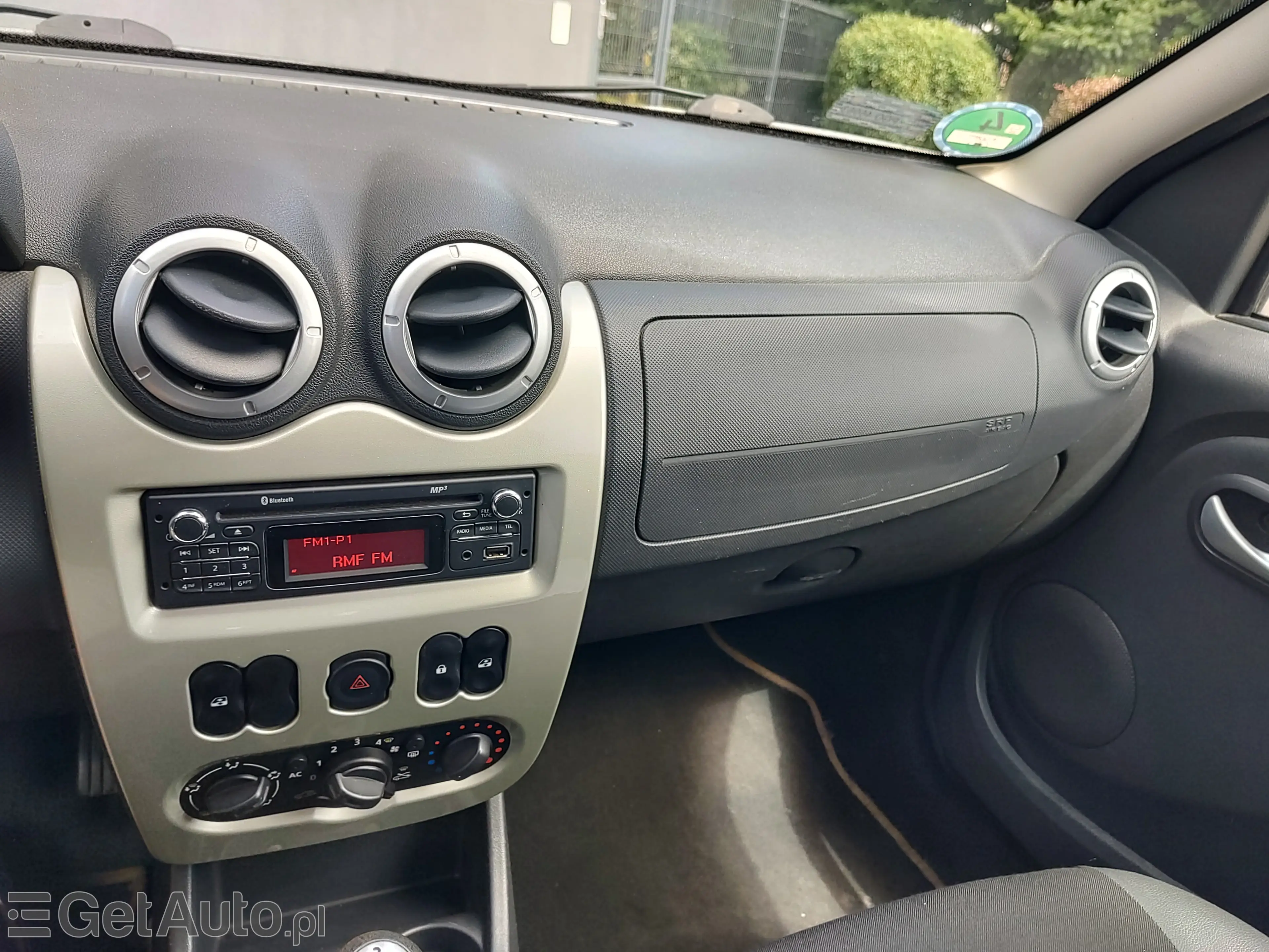 DACIA Logan Access