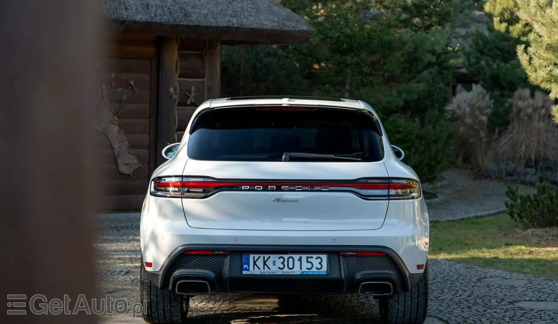 PORSCHE Macan 