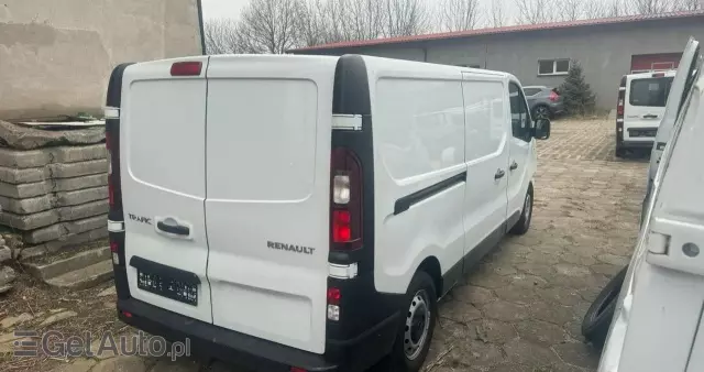 RENAULT Trafic 