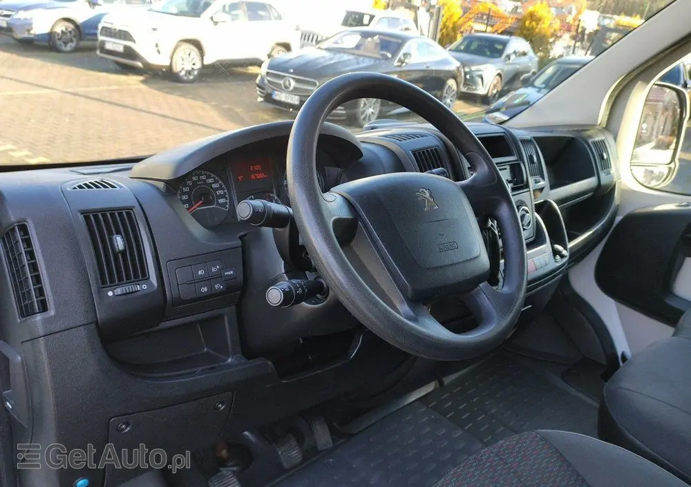 PEUGEOT Boxer 