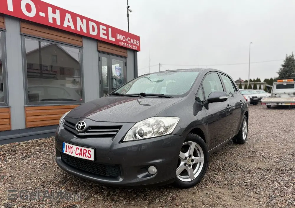 TOYOTA Auris 1.4 D-4D Luna EU5