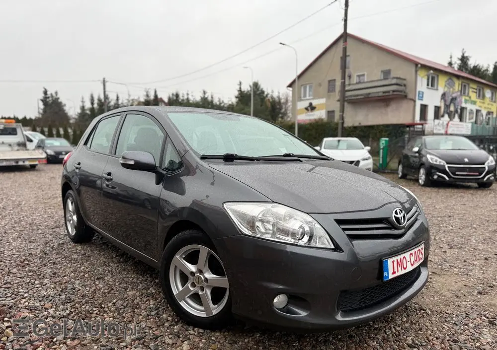 TOYOTA Auris 1.4 D-4D Luna EU5